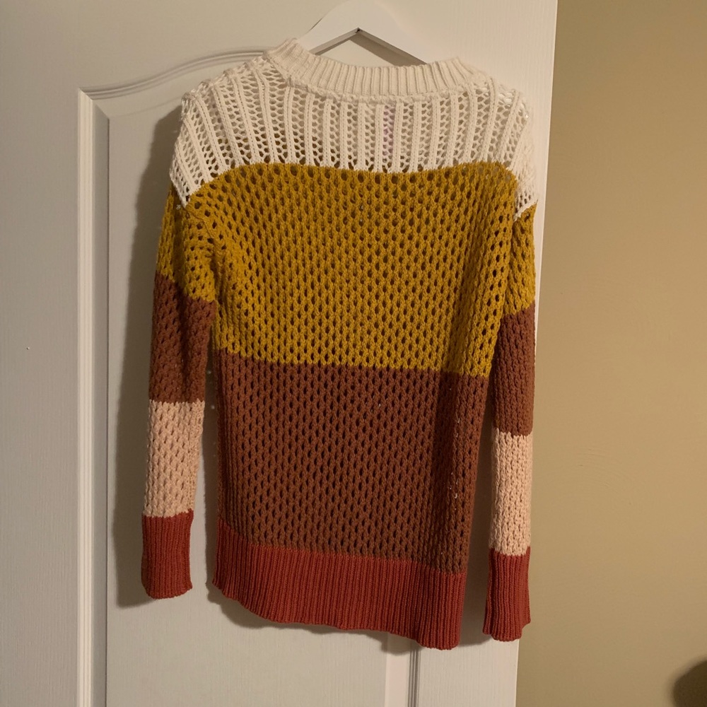 sweater - Picture 3 of 3